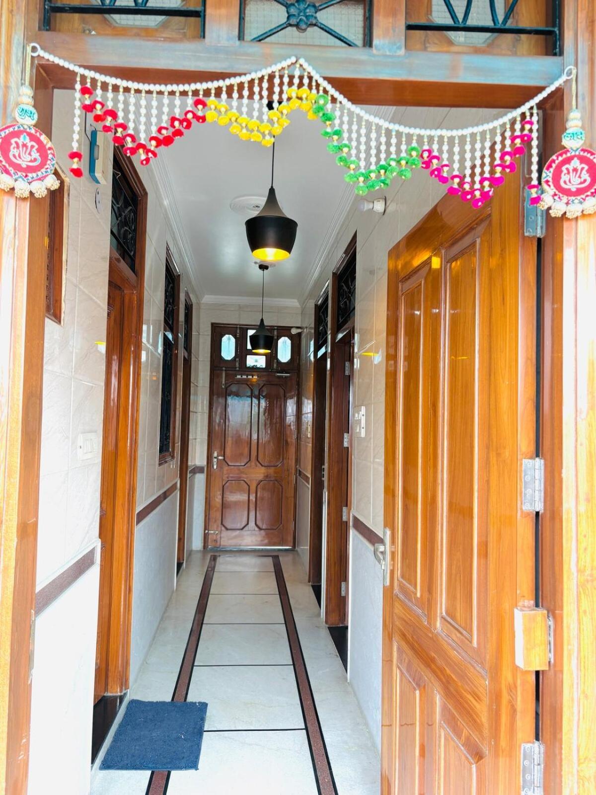 The Royal Retreat 2025 Apartment New Delhi